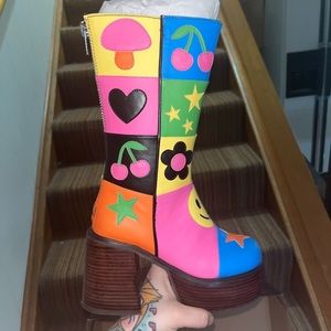 Delia’s Happy In My Mind Boots Womens Size 5